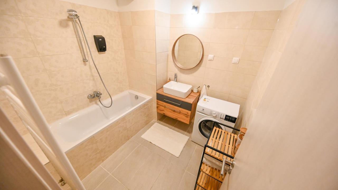 West Park Residence Apartment Budapest Kültér fotó